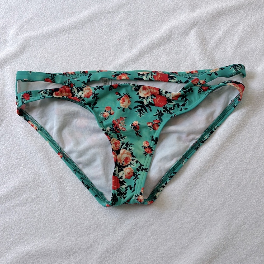 Out From Under bikini bottom (S)
